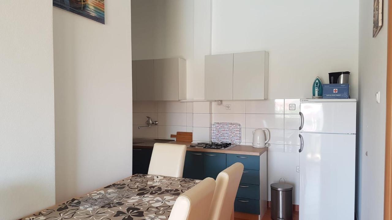 Apartmani Vincek Vodice Esterno foto